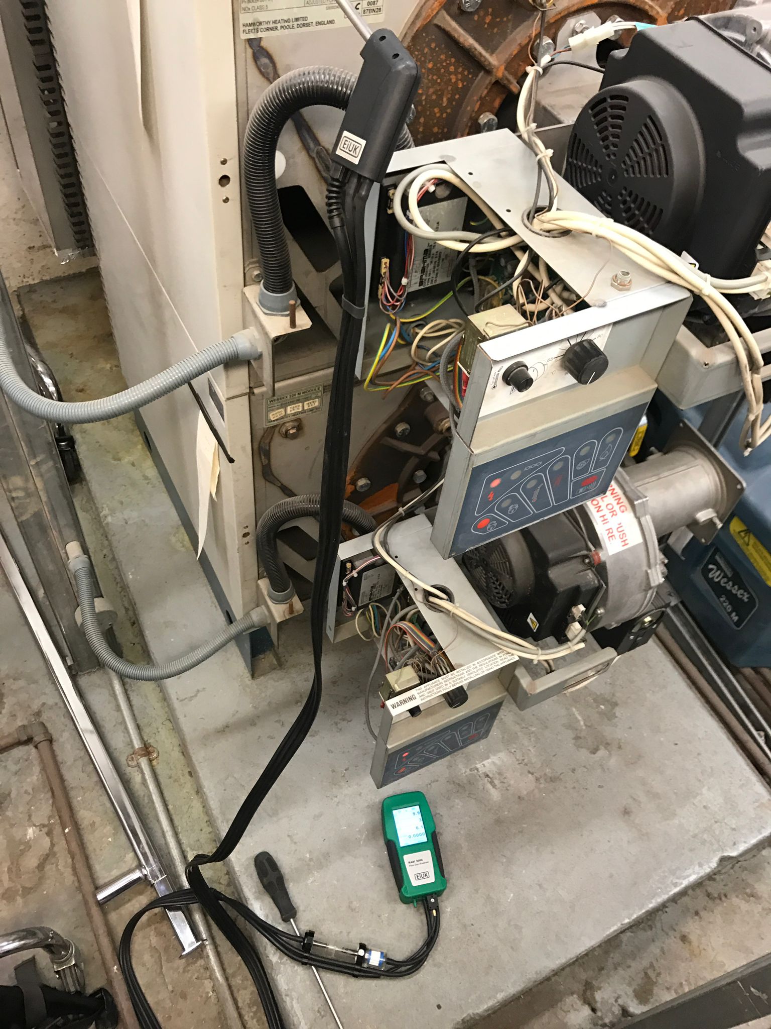 gas safe registered engineer near me Altrincham, WA14-WA15